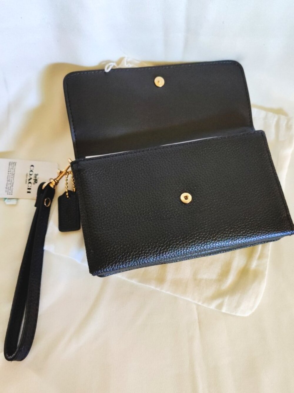 Coach Pebbled Leather Triple Compartment Small Wallet Wristlet in Black, NWT - Picture 5 of 12